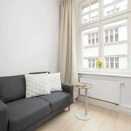 Comfortable With A Desk In The Center Of Near Spodek By Renters * Katovice