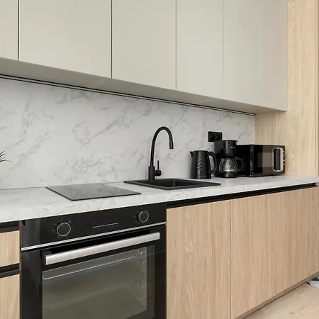 Comfortable With A Desk In The Center Of Near Spodek By Renters Apartmán *